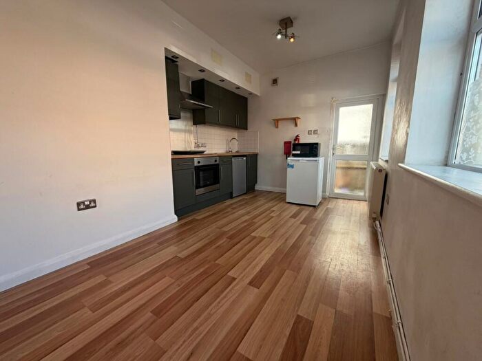 2 Bedroom Apartment To Rent In Arabella Street, Roath, CF24