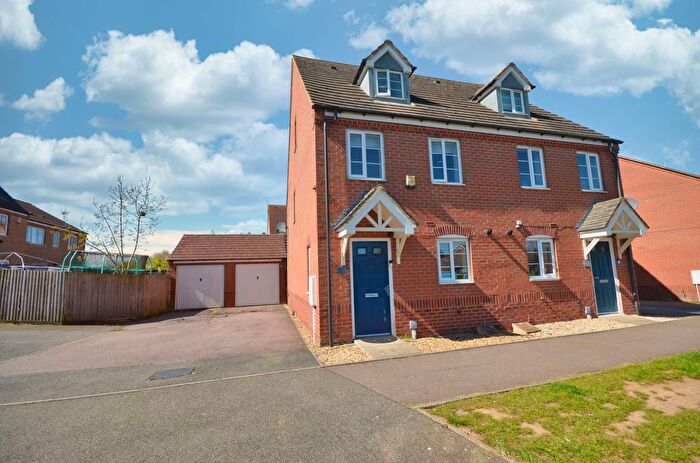 3 Bedroom Semi Detached House For Sale In Dunnock Road, Corby, NN18