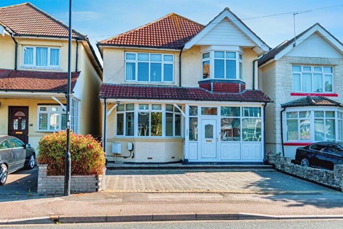 4 Bedroom Detached House For Sale In St. James Road, Southampton, SO15