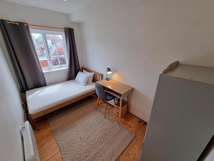 2 Bedroom Apartment To Rent In Flat, Birkland House, Portland Street, Leamington Spa, CV32