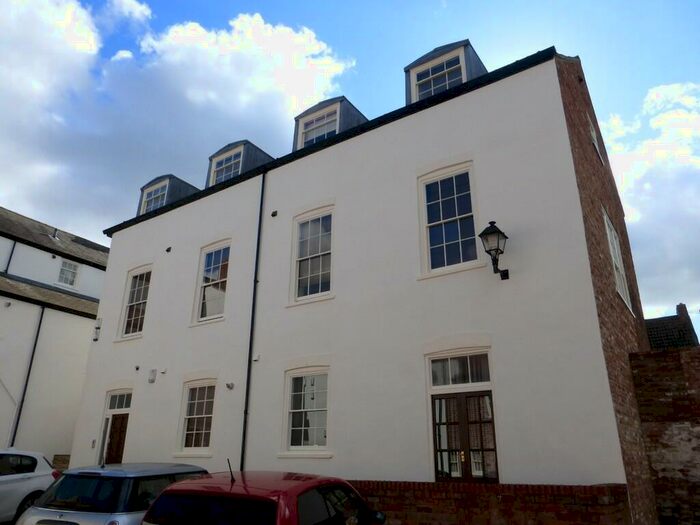 2 Bedroom Flat To Rent In Coach House Court, Caistor, LN7