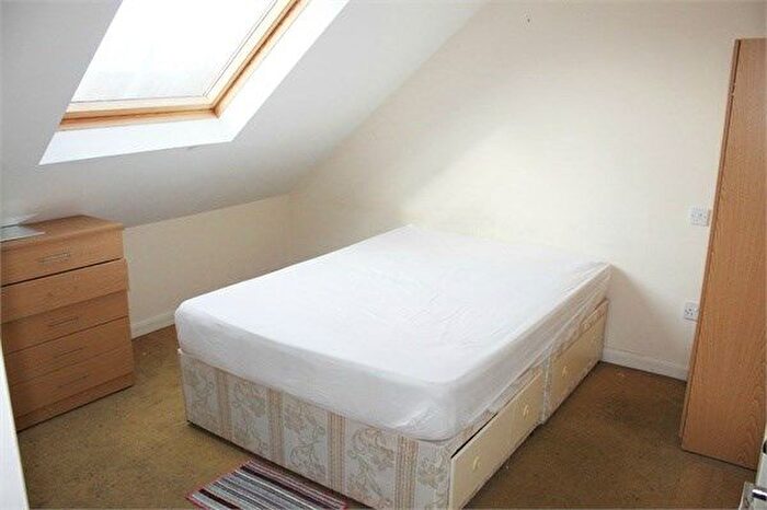 1 Bedroom Flat To Rent In Kenton Road, Harrow, HA3