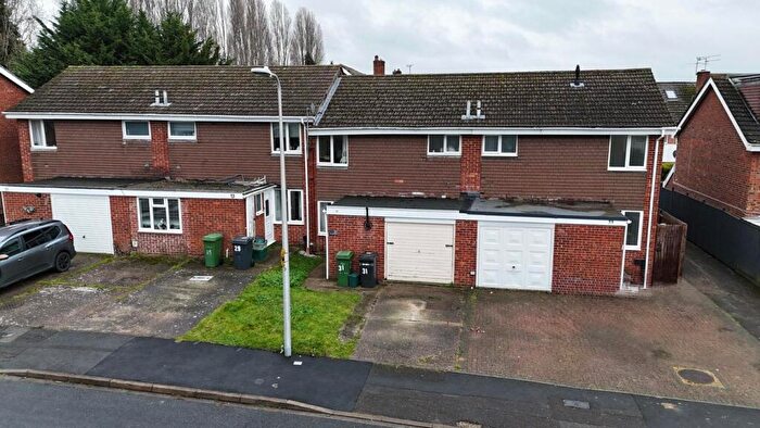 3 Bedroom Terraced House For Sale In Sharnwood Drive, Calcot, Reading, RG31