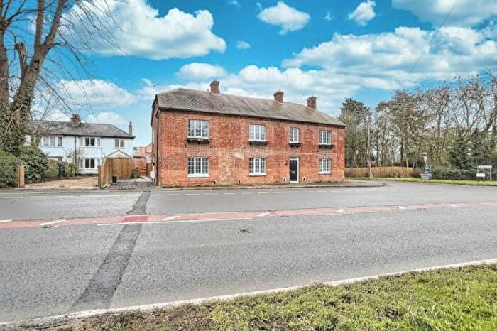 2 Bedroom Property To Rent In Manor Arms Place, Nottingham, NG13