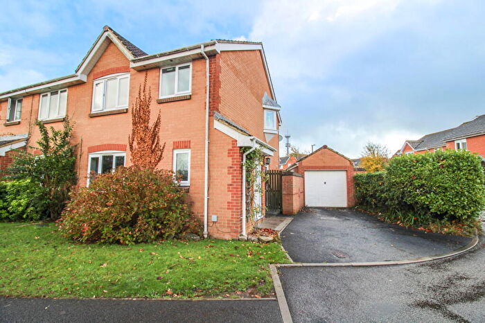 3 Bedroom Semi Detached House For Sale In Gaunts Close, Portishead, BS20