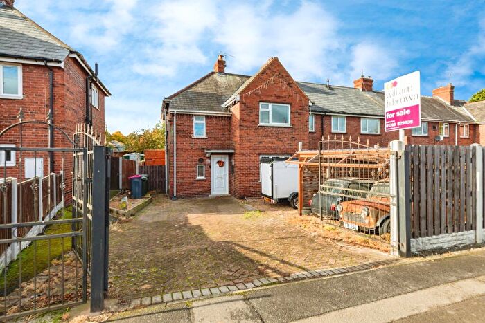 3 Bedroom End Of Terrace House For Sale In Western Road, Rotherham, S65