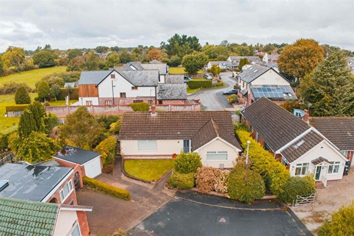 2 Bedroom Detached Bungalow For Sale In Hadlow Lane, Willaston, Neston, CH64