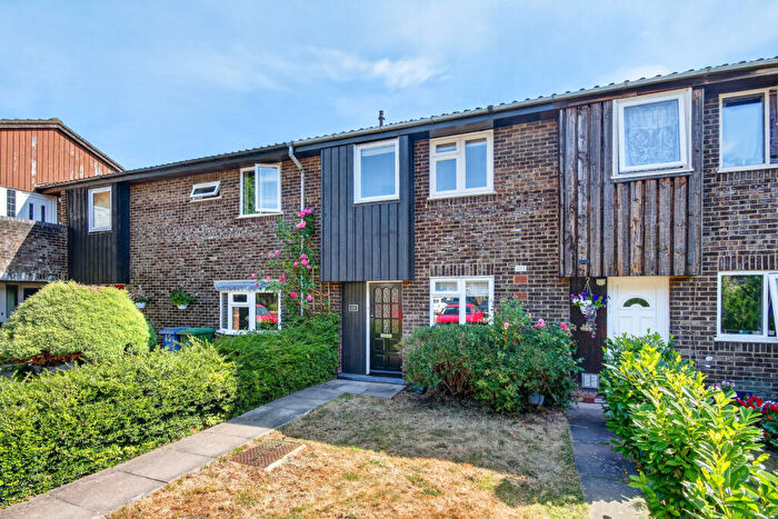 3 Bedroom Terraced House For Sale In Greenham Wood, Bracknell, RG12