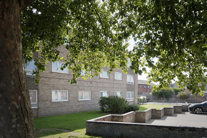 2 Bedroom Apartment For Sale In Beccles Road, Great Yarmouth, NR31