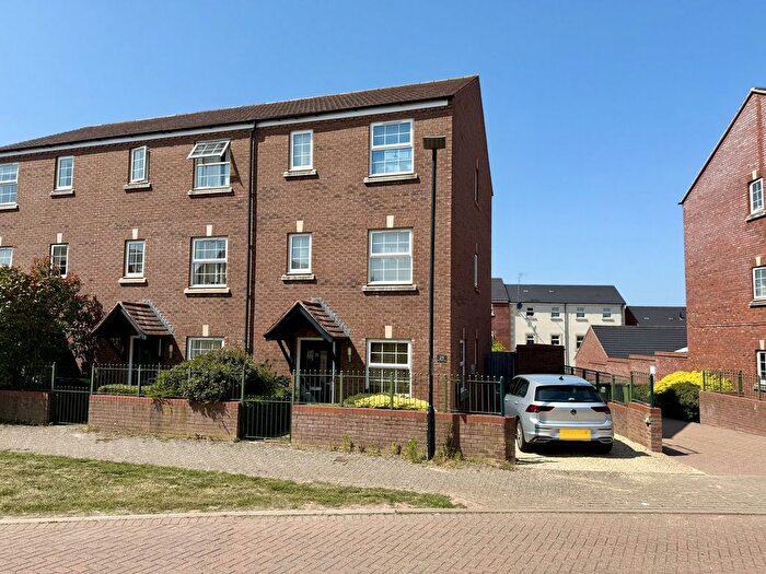 4 Bedroom Terraced House For Sale In Green Wilding Road, Holmer, Hereford, HR1