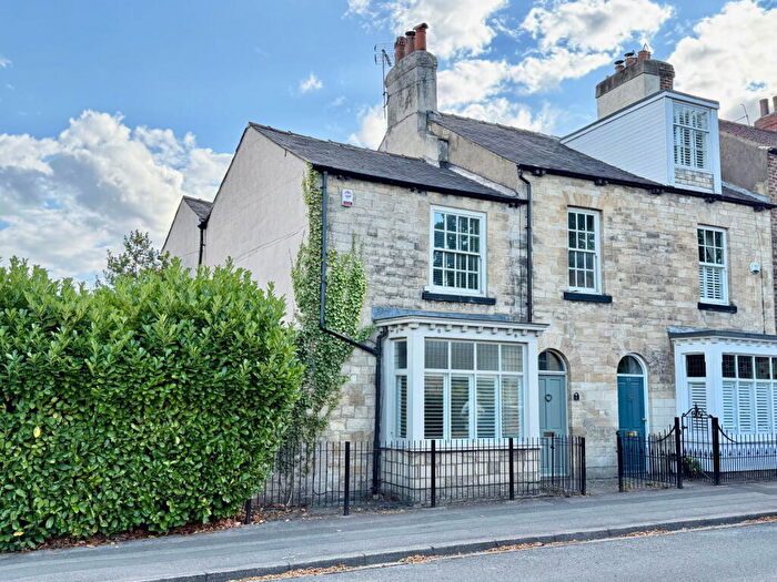 4 Bedroom End Of Terrace House For Sale In Boston Spa, High Street, LS23