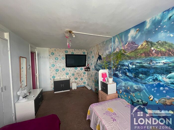 1 Bedroom Flat To Rent In Woolwich Common, Woolwich, London, SE18