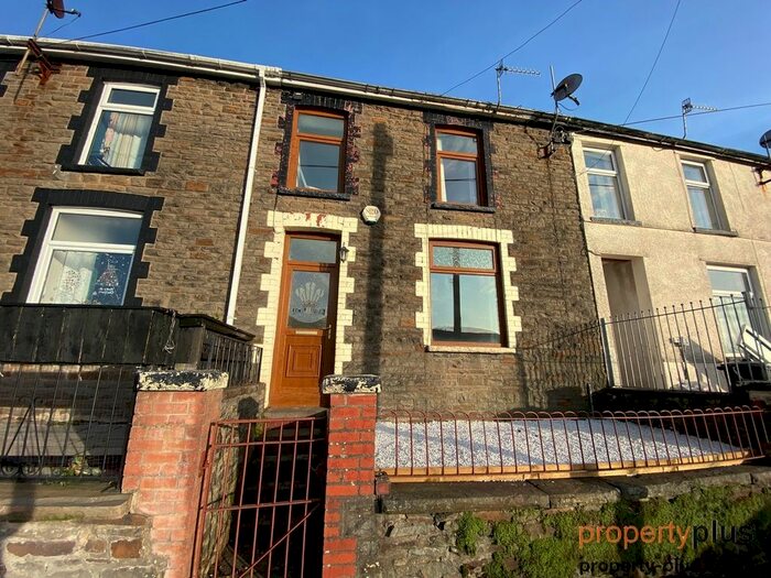 Houses for sale in Hillside Terrace, CF39, Rhondda Cynon Taff