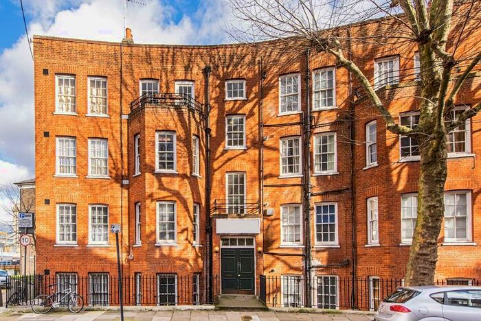 3 Bedroom Flat To Rent In Beaumont Crescent, London, W14