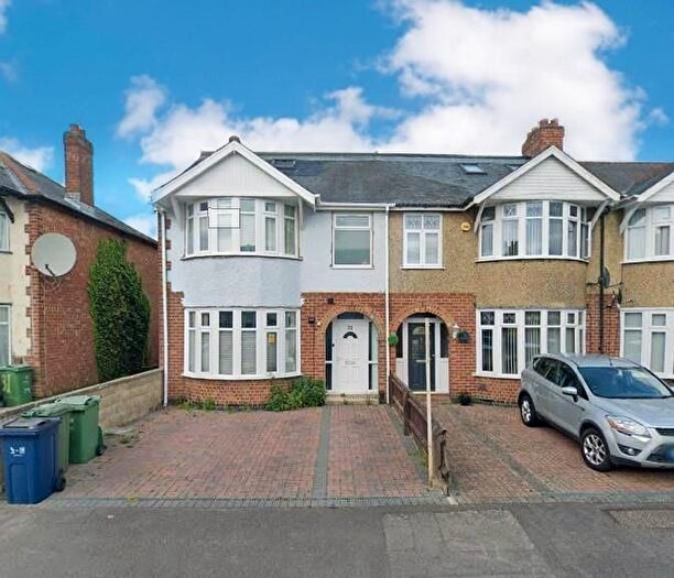 5 Bedroom Semi-Detached House To Rent In Oliver Road, Hmo Ready Sharers, OX4