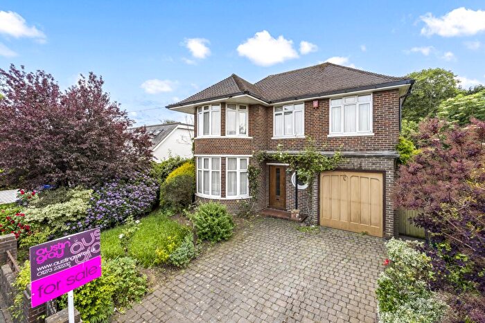 4 Bedroom Detached House For Sale In Wayland Avenue, BN1