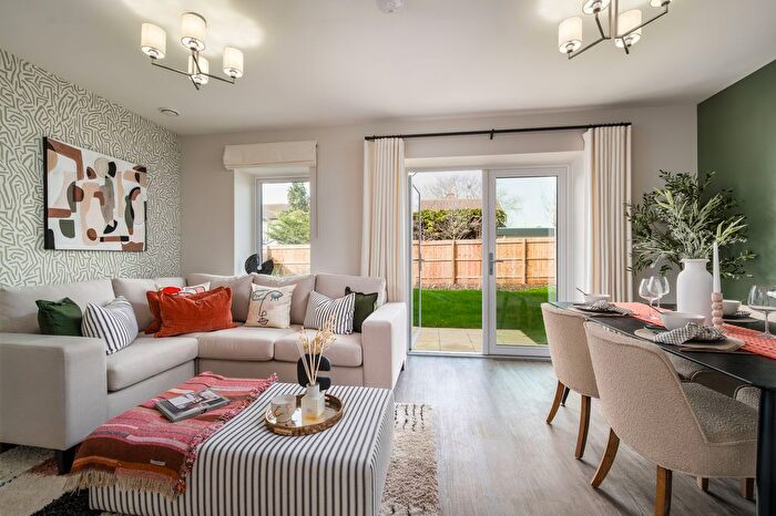 2 Bedroom Semi-Detached House For Sale In Spindleberry Close, Oxford, OX4