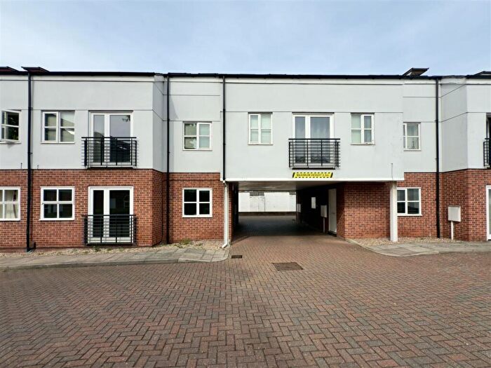 2 Bedroom Apartment For Sale In Adcocks Close, Loughborough, LE11