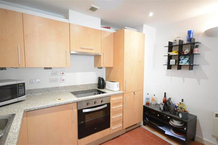 2 Bedroom Apartment To Rent In The Hicking Building, Queens Road, Nottingham, NG2