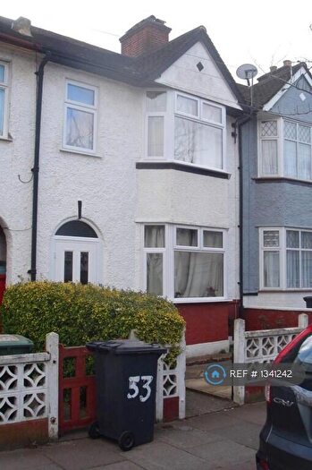 4 Bedroom Terraced House To Rent In Barriedale, London, SE14