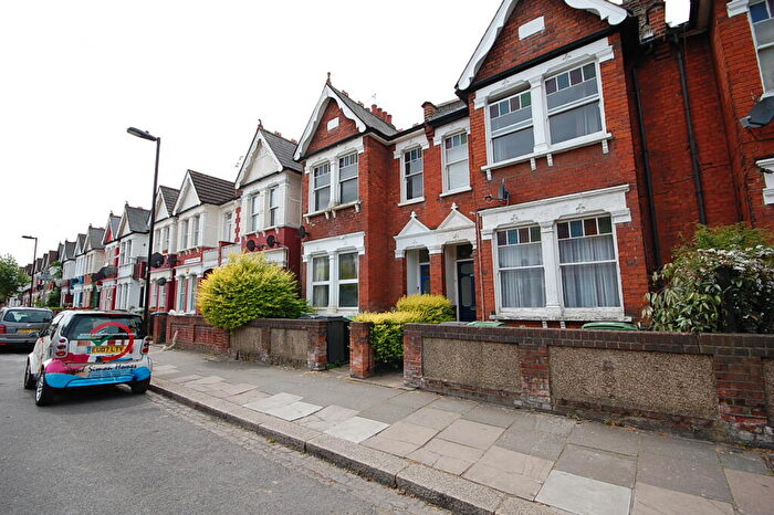 2 Bedroom Flat To Rent In Mount Pleasant Road, N17