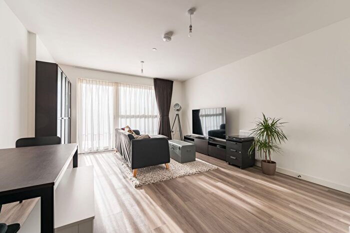 2 Bedroom Flat For Sale In Cornwell House, East Ham, London, E6