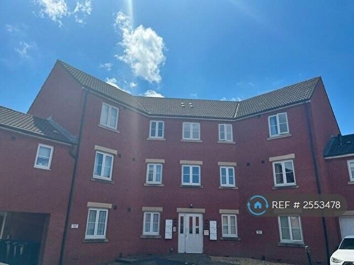 2 Bedroom Flat To Rent In Primmers Place, Westbury, BA13