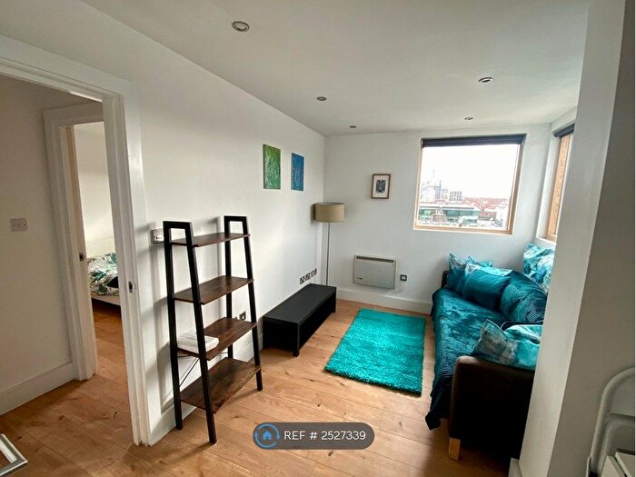 2 Bedroom Flat To Rent In Newton Street, Manchester, M1