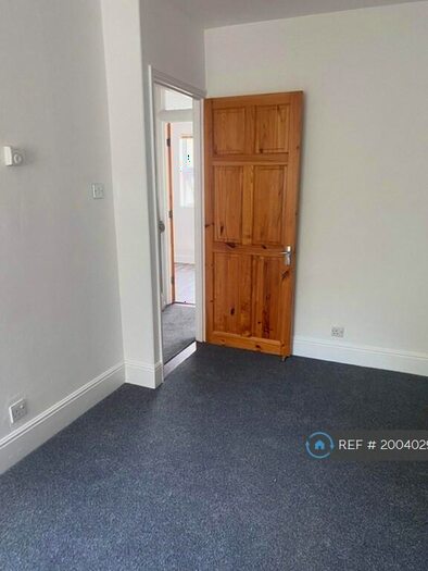 2 Bedroom Maisonette To Rent In Upper Bridge Road, Chelmsford, CM2