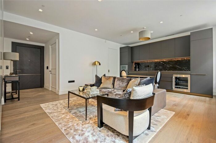 1 Bedroom Flat To Rent In Park Crescent, London, W1B