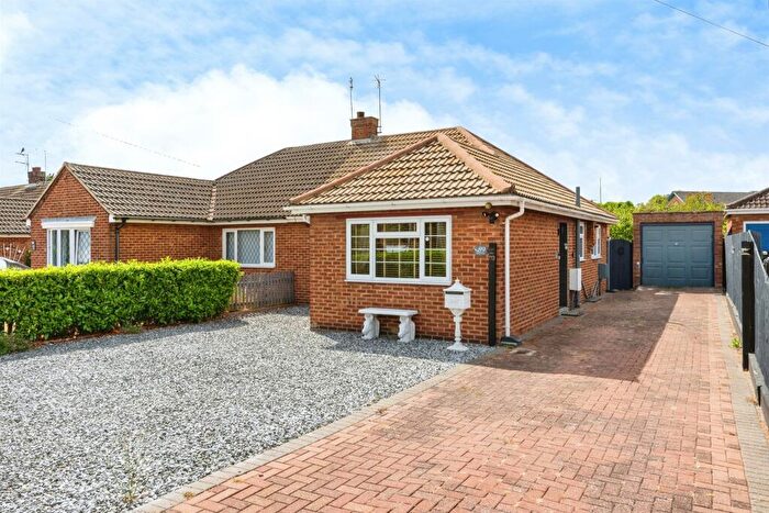 2 Bedroom Semi-Detached Bungalow For Sale In Shenley Road, Bletchley, Milton Keynes, MK3