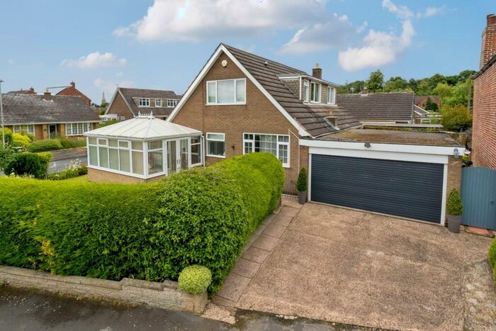 3 Bedroom Detached Bungalow For Sale In Waverley Close, Carlton, Goole, DN14