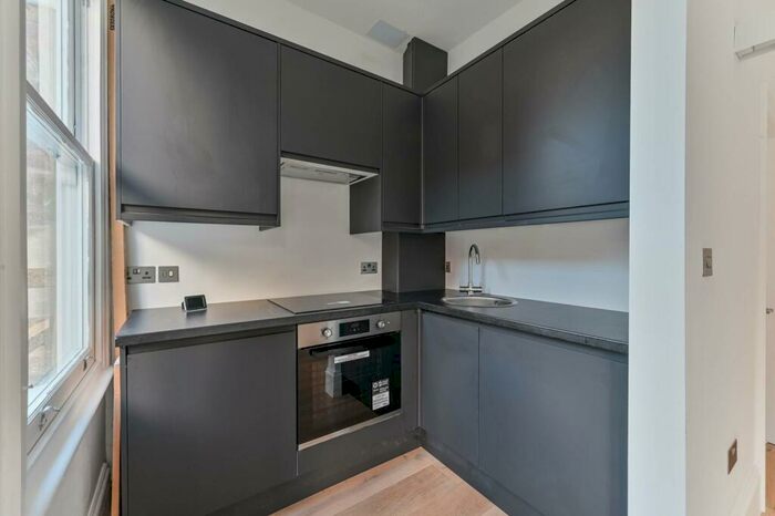 2 Bedroom Flat To Rent In Waldegrave Road, Crystal Palace, London, SE19