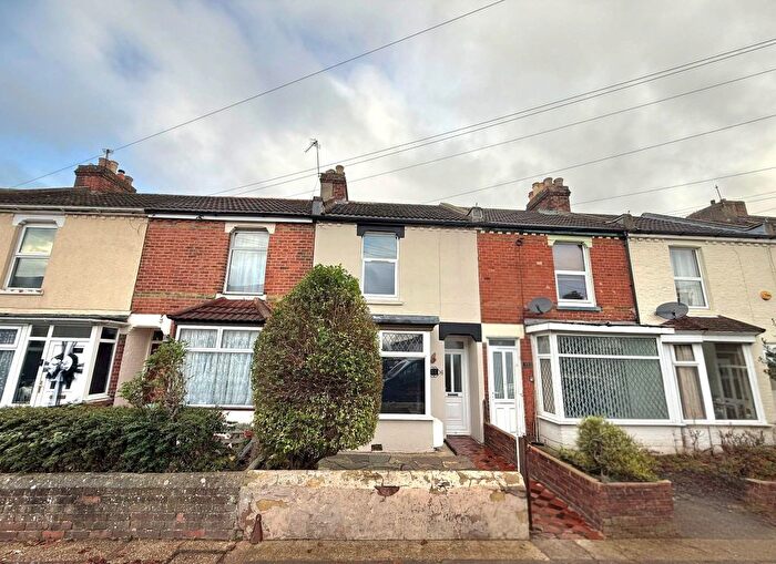 2 Bedroom Property To Rent In Whitworth Road, Gosport, PO12