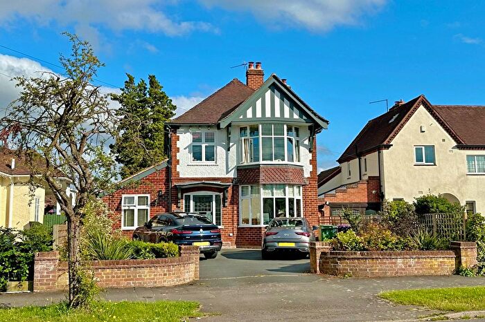 4 Bedroom Detached House For Sale In Radbrook Road, Shrewsbury, SY3