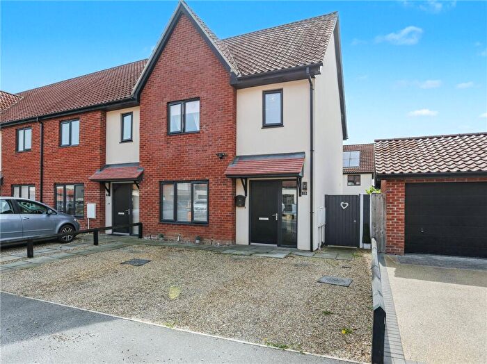 3 Bedroom End Of Terrace House For Sale In Sam Smith Way, Rackheath, Norwich, Norfolk, NR13