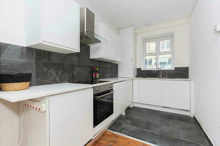 2 Bedroom Flat To Rent In Bevenden Street, Old Street, N1