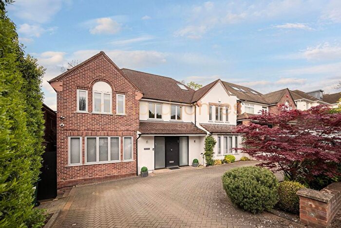 5 Bedroom Detached House For Sale In Austell Gardens, Mill Hill, NW7