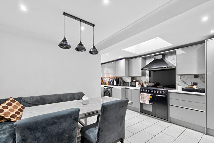 5 Bedroom Terraced House To Rent In Caistor Park Road, London, E15