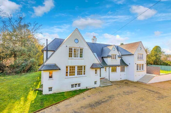 5 Bedroom Property For Sale In Spray Hill, Hastings Road, Lamberhurst, Tunbridge Wells, TN3