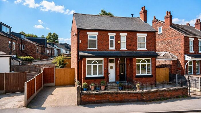 2 Bedroom Property For Sale In Moss Lane, Hale, Altrincham, WA15