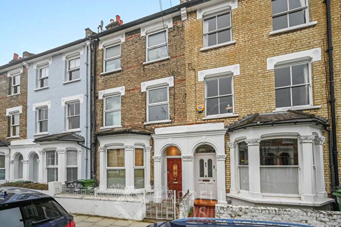 Studio To Rent In Westville Road, Shepherds Bush, W12