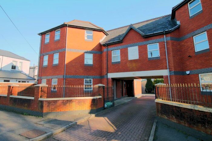2 Bedroom Flat To Rent In Church Road, Canton, Cardiff, CF5