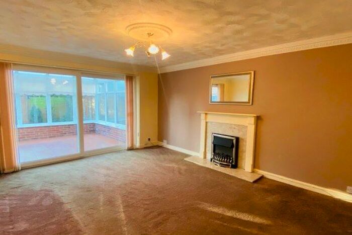 2 Bedroom Maisonette To Rent In Water Orton, Birmingham, B46