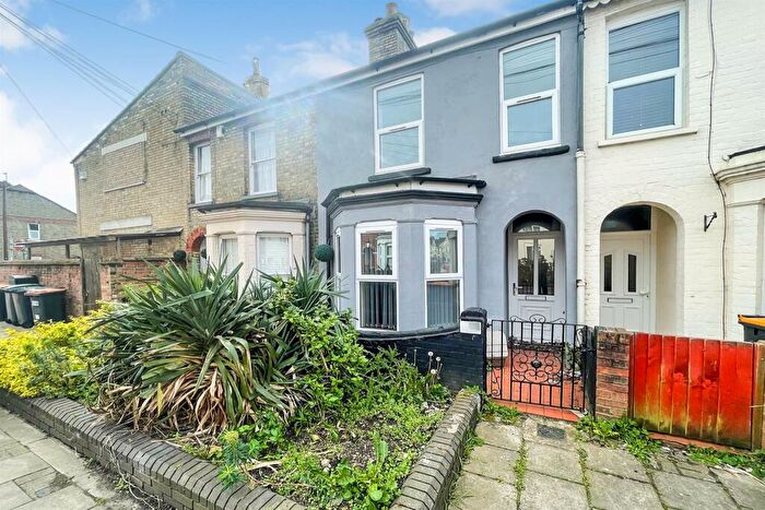 3 Bedroom Terraced House For Sale In Stanley Street, Bedford, MK41