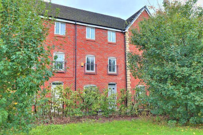 4 Bedroom Town House To Rent In Ranshaw Drive, Stafford, ST17