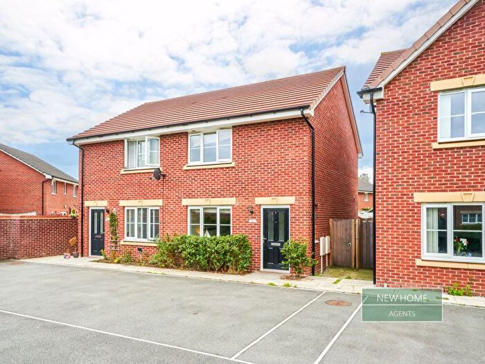 3 Bedroom Semi-Detached House For Sale In Brogden Drive, Willaston, Nantwich, CW5