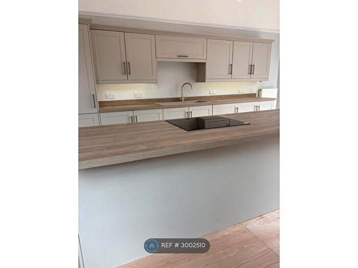 5 Bedroom Flat To Rent In Hyndland Road, Glasgow, G12