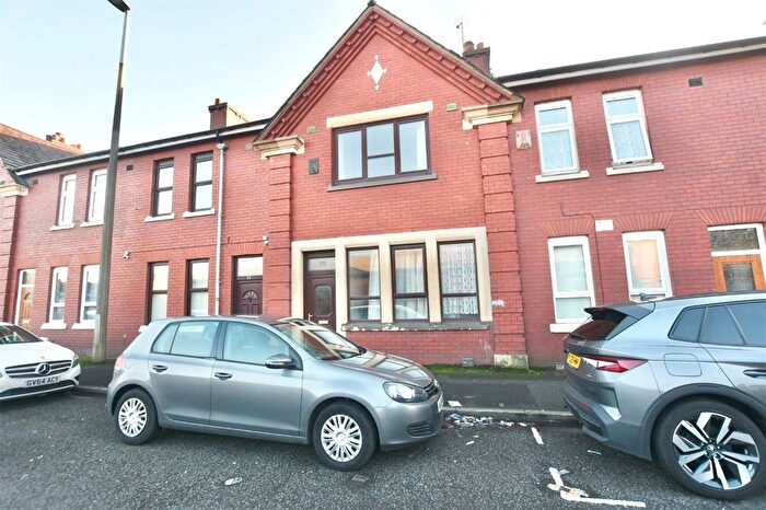 3 Bedroom Terraced House For Sale In Canterbury Street, Blackburn, Lancashire, BB2