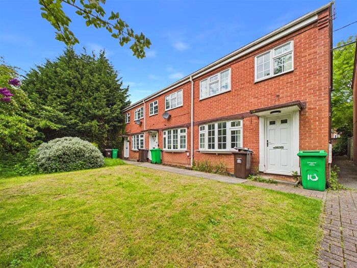 3 Bedroom Town House To Rent In Macmillan Close, Mapperley, Nottingham, NG3